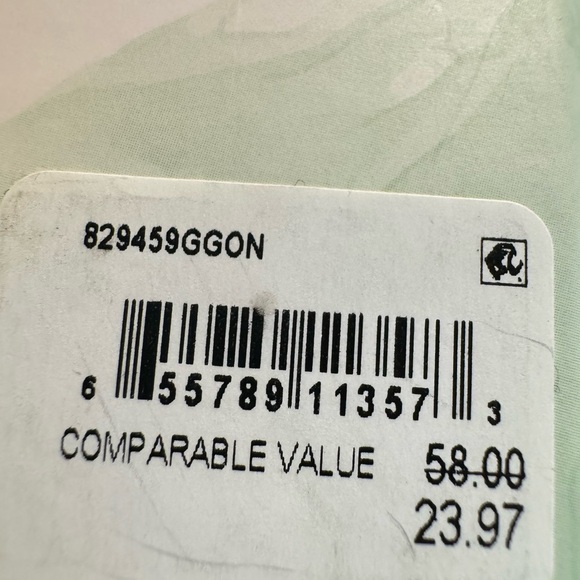 Green stone necklace, sterling silver. Adjustable. New never worn, with box. - Picture 3 of 4